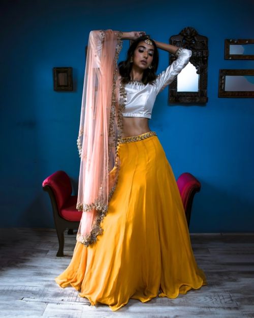 Bollywood hen party dance class Birmingham